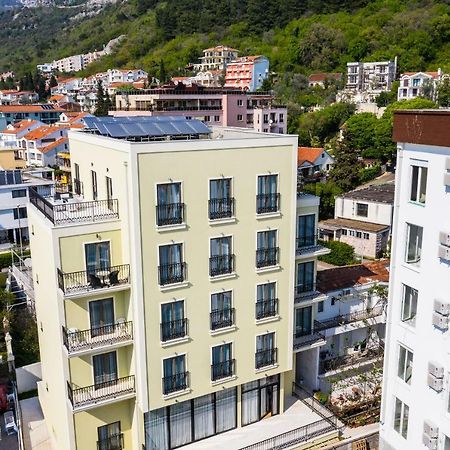 Hotel Pozzo บุดวา ภายนอก รูปภาพ