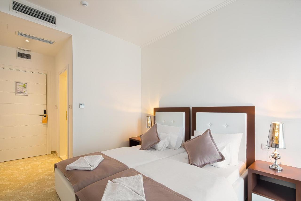 Hotel Pozzo บุดวา ภายนอก รูปภาพ