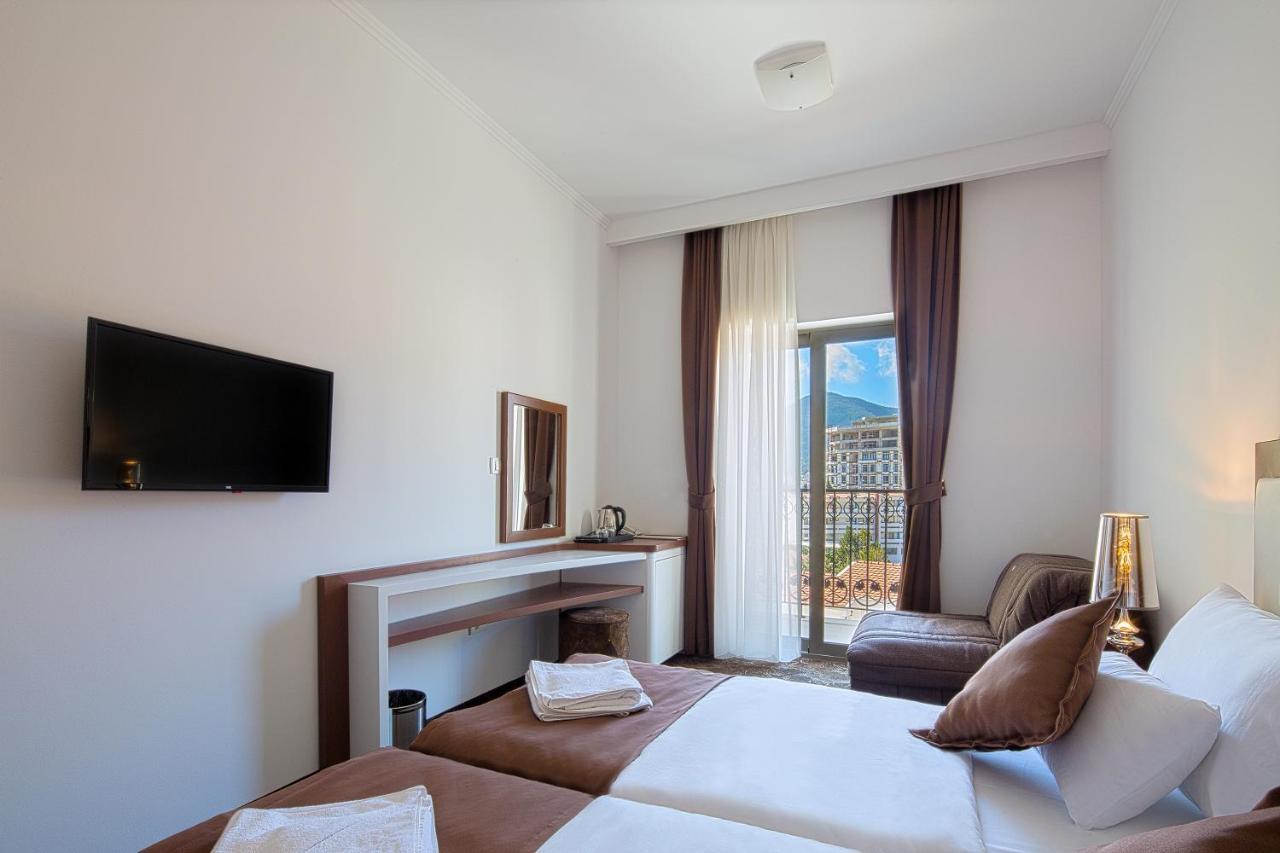 Hotel Pozzo บุดวา ภายนอก รูปภาพ