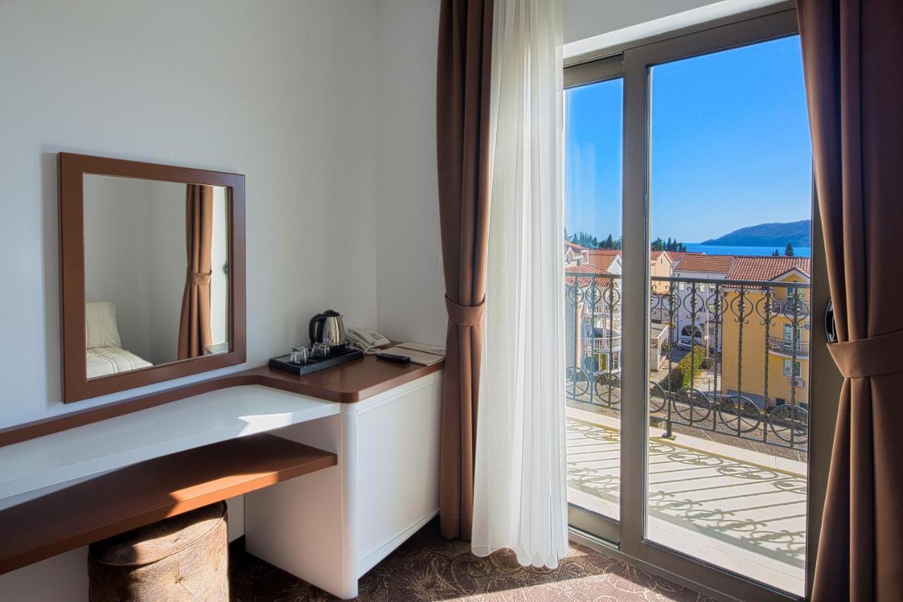 Hotel Pozzo บุดวา ภายนอก รูปภาพ