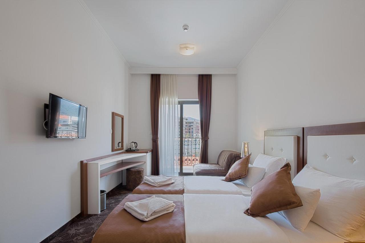 Hotel Pozzo บุดวา ภายนอก รูปภาพ