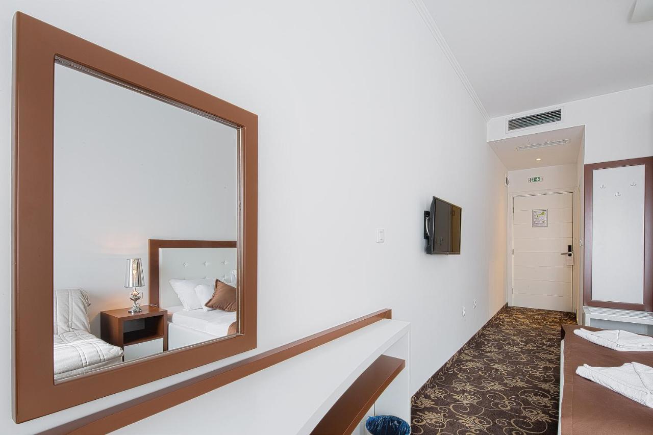 Hotel Pozzo บุดวา ภายนอก รูปภาพ