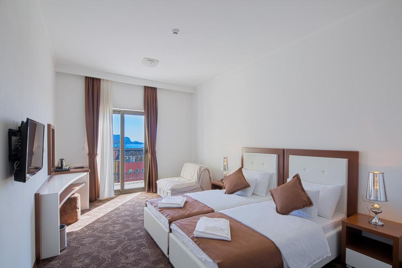 Hotel Pozzo บุดวา ภายนอก รูปภาพ