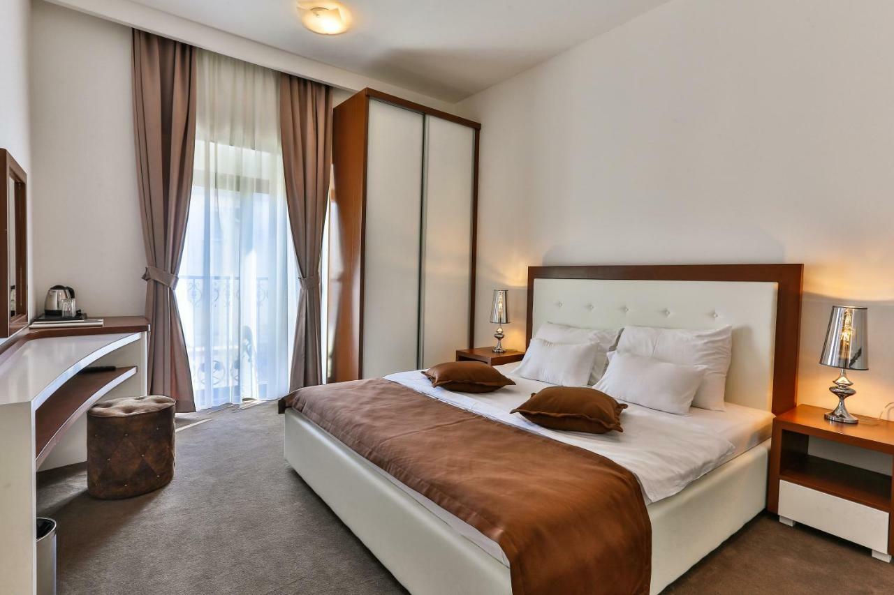 Hotel Pozzo บุดวา ภายนอก รูปภาพ