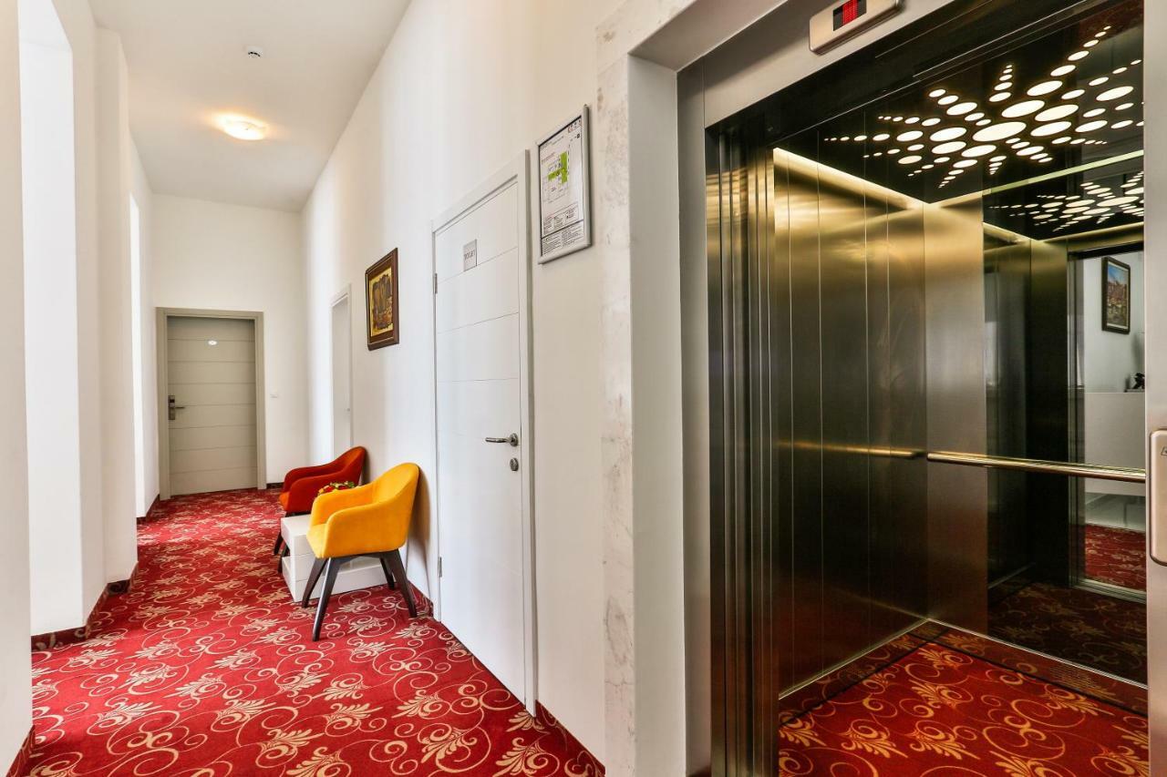 Hotel Pozzo บุดวา ภายนอก รูปภาพ